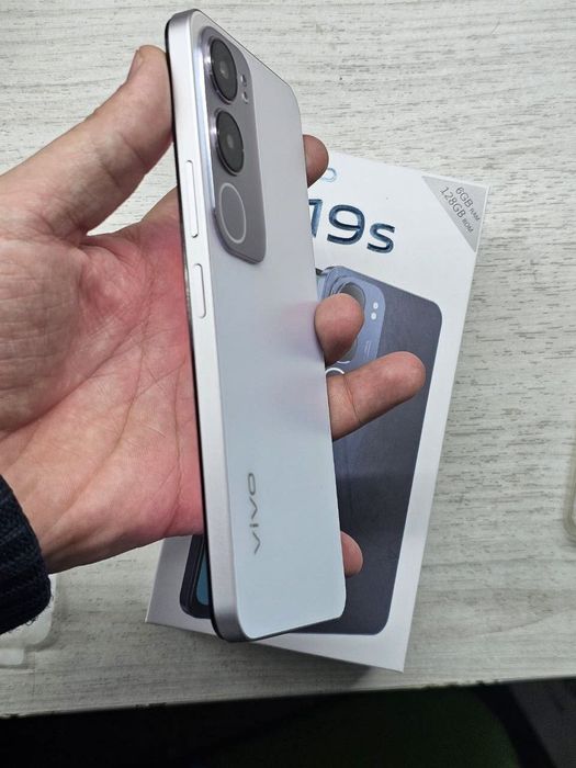 vivo y19s 128/6gb xotira holati ideal kor dol full telefoni aybi yo