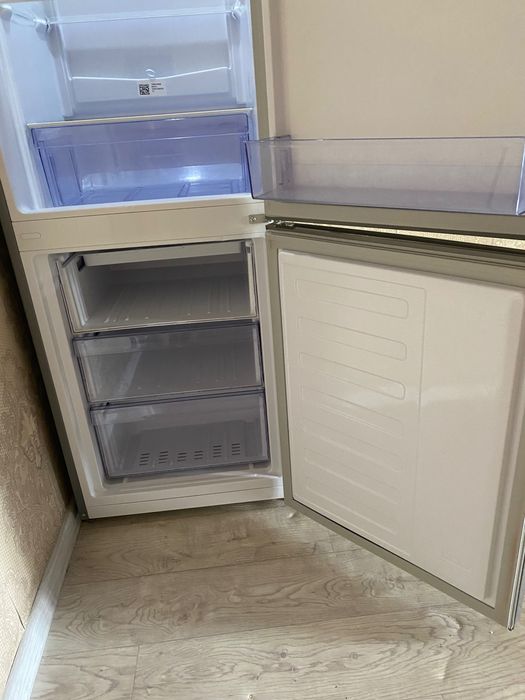 Продам холодильник