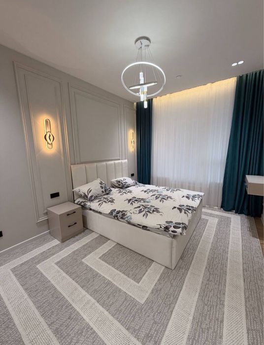 Nrg Жомий , 2-х комнатная кв/ра с авторским проектом, 70м2.