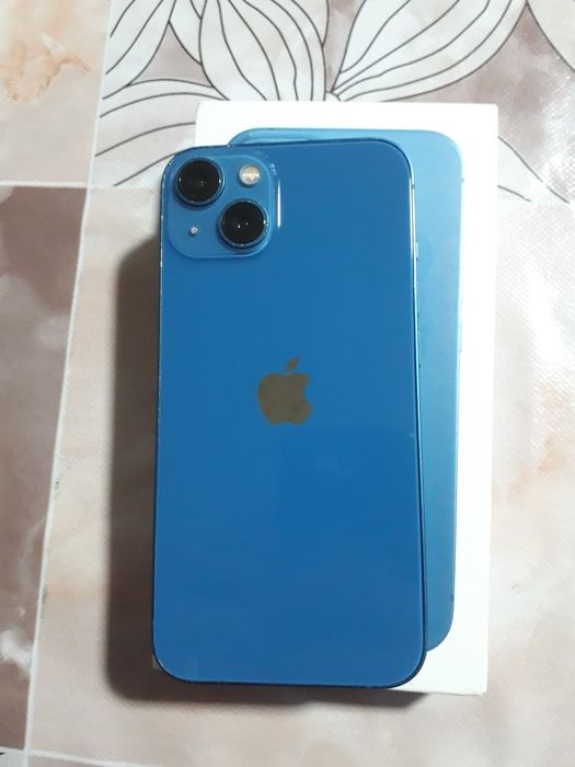 iPhone 13 holati zor, hotirasi 256, karobkasi bor ful holatda,region L