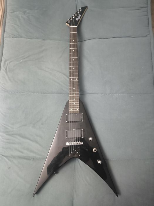 Электрогитара - ROCKET E-2 BK