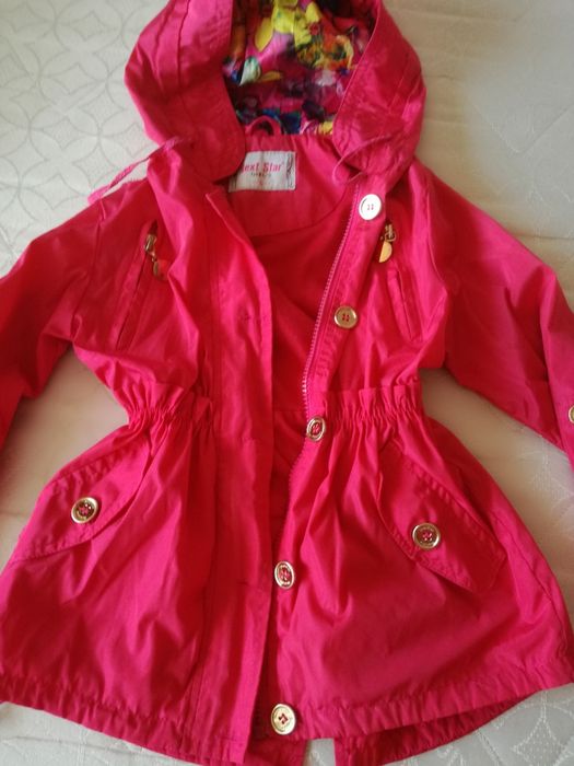Geaca 3-5 ani ,impermeabila