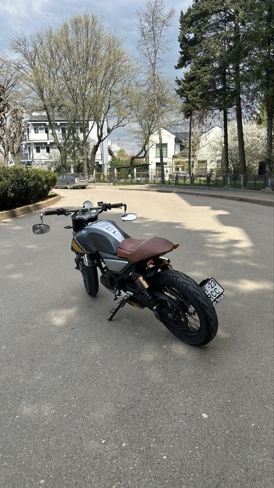 vand cafe racer 125