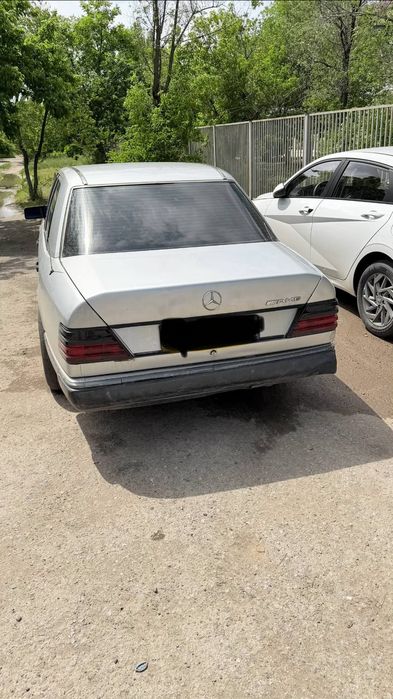 Передний бампер мерс w124 w140 w220 задний бампер пороги спойлер AMG