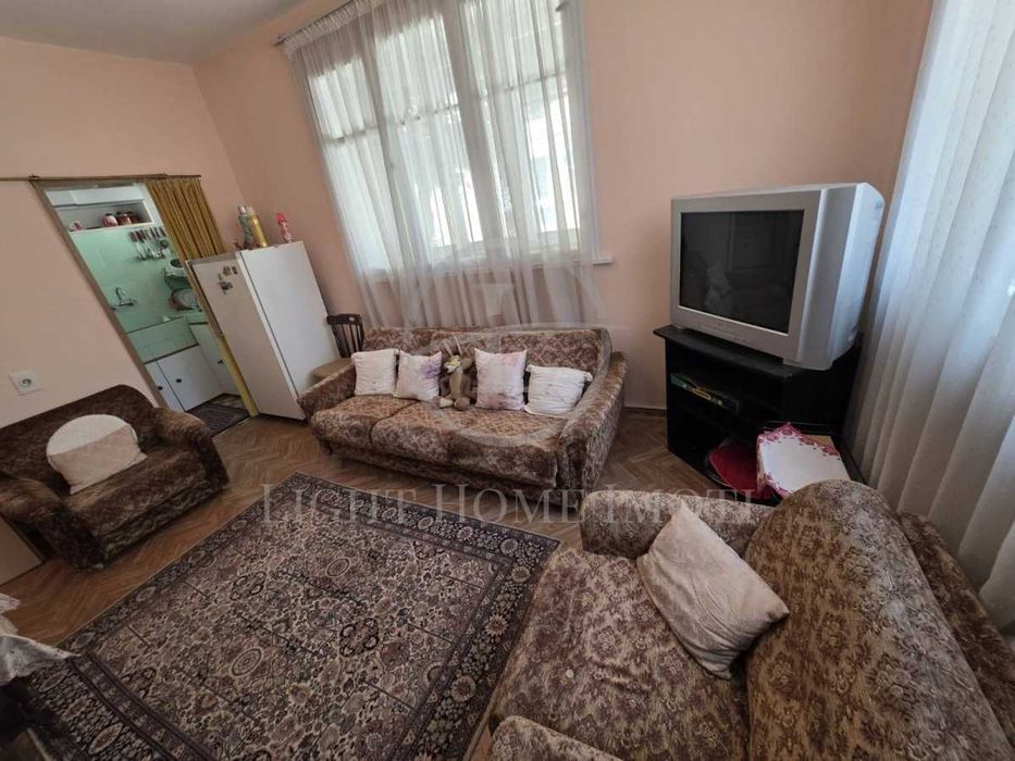 Продава се Етаж от къща в Пловдив, Гагарин - 81 кв.м за 2161 €/кв.м - Снимка #4