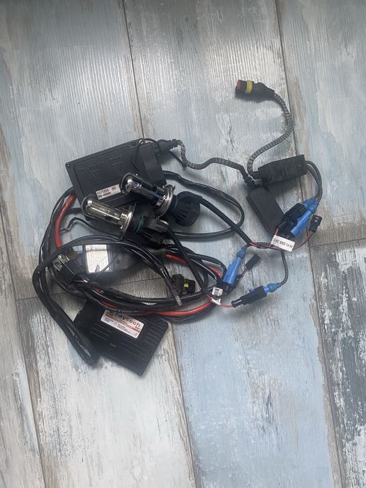 Xenon-и за Nissan Micra