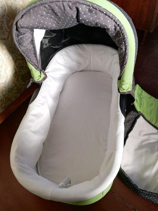 Комбинирана Бебешка количка в отлично състояние