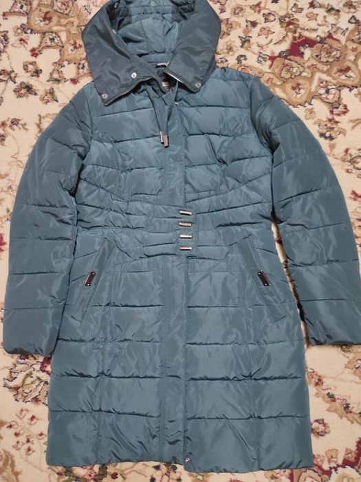 Продается женская куртка.