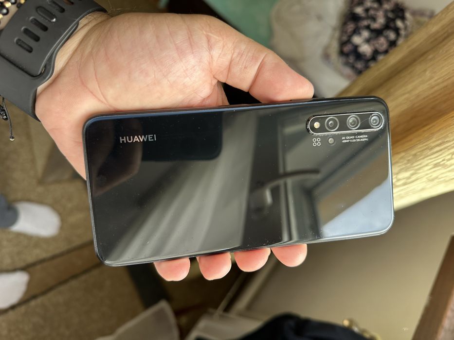 Vand telefon huawei nova 5T
