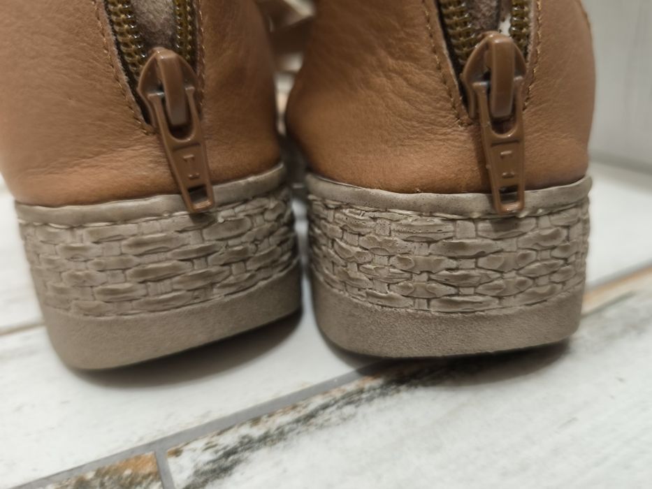 Sandale piele Lasocki 39