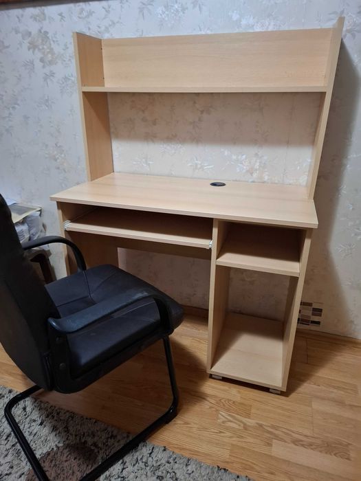 Birou si scaun de birou