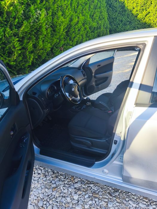 HYUNDAI i30 2010 — imagine 3