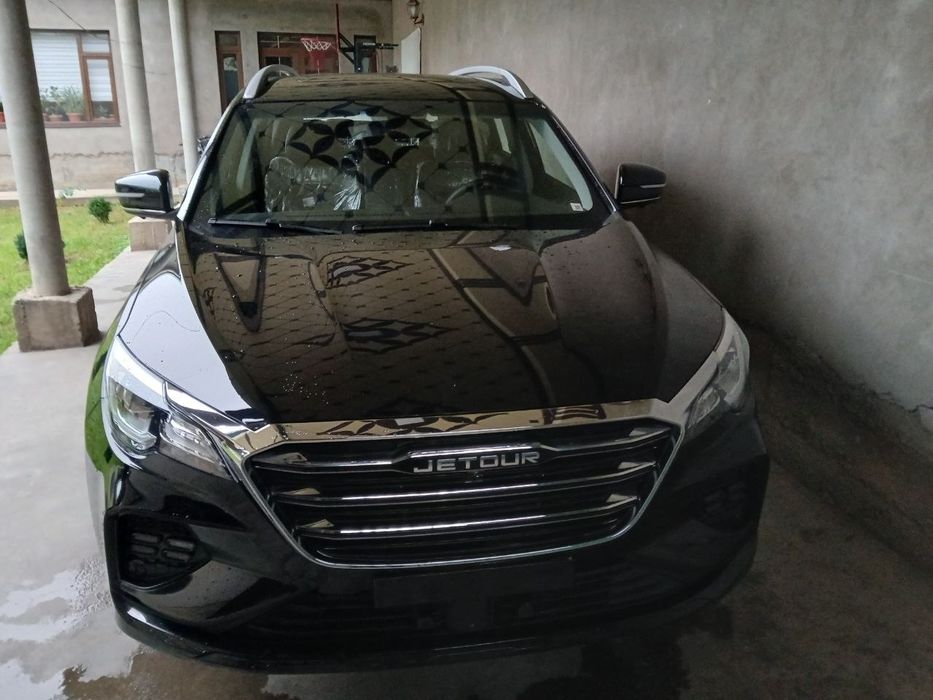 Jetour x70 restyling sotiladi srochno