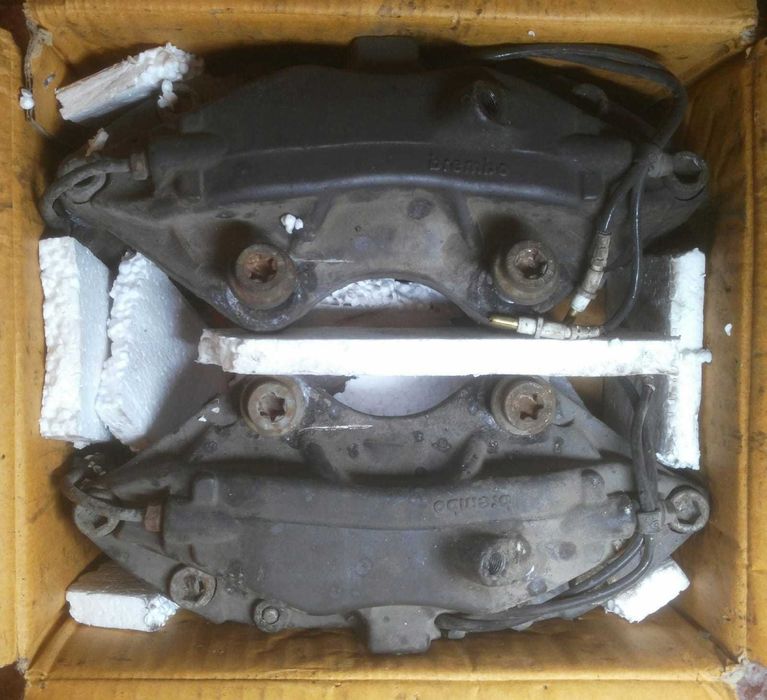 etriere fata peugeot 607 3.0 V6 Brembo