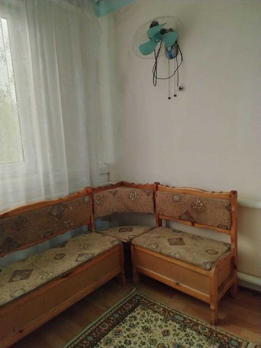 Guliston shaxrida, 4 mikrarayonda, 2 xonali uy ijara