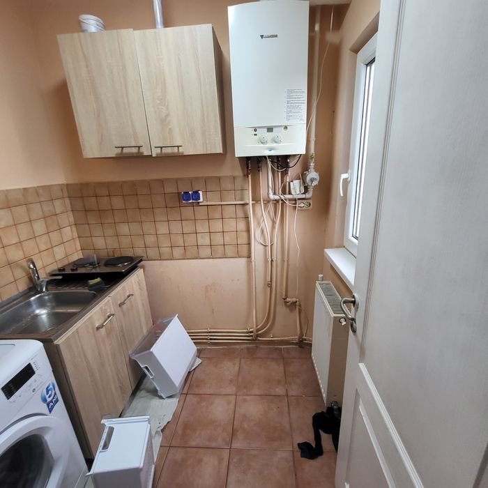 Inchiriez garsoniera