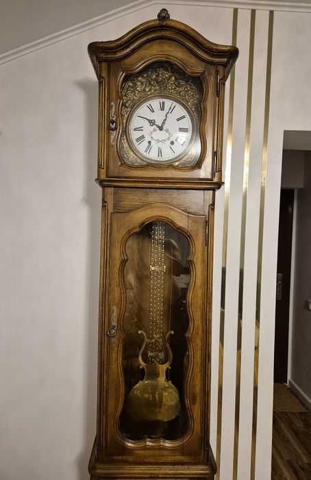 Ceas de podea cu pendul