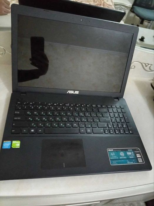 Notebook ASUS X552M sotiladi
