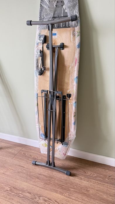 Гладильная доска. Абсолютно новая.