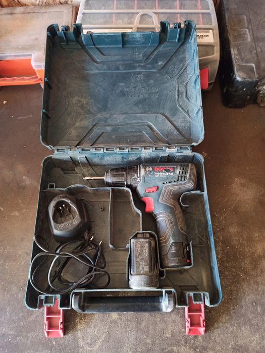 Шуруповёрт Bosch GSR120-li