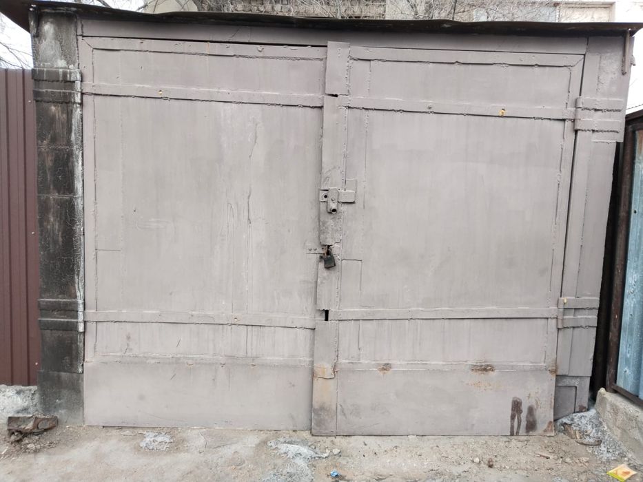 Продам железный гараж