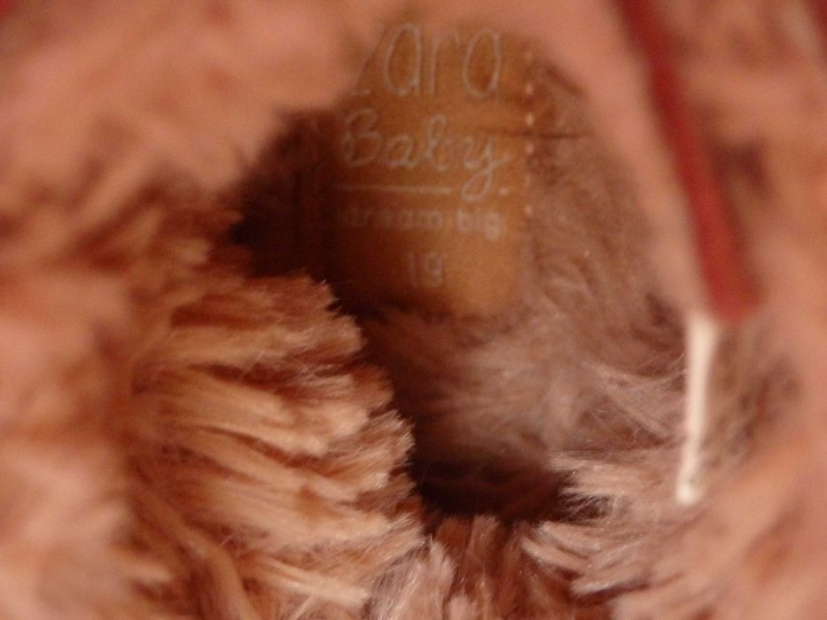 Топли ботушки Зара