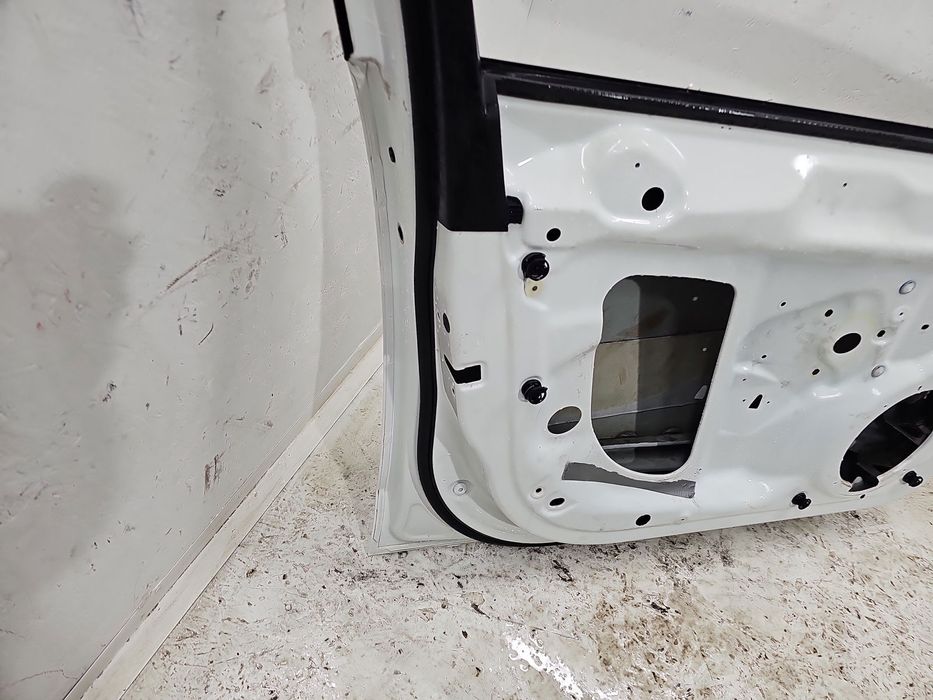 Usa stanga fata AUDI A4 (8K5, B8) Avant [Fabr 2008-2015] LY9C