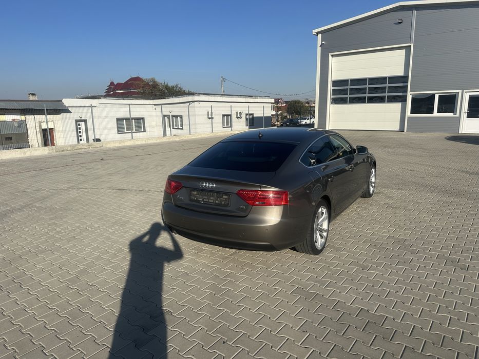 Audi a5 /bixenon/culoare deosebită