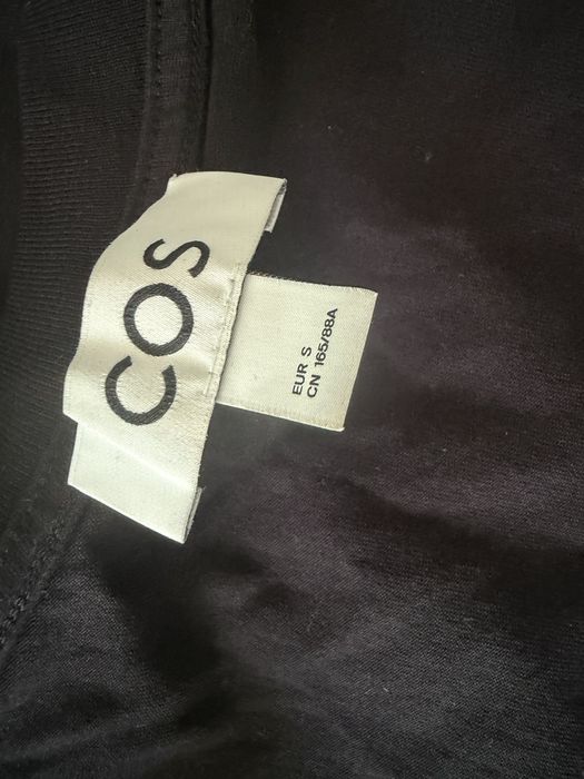 Футболка женская Cos