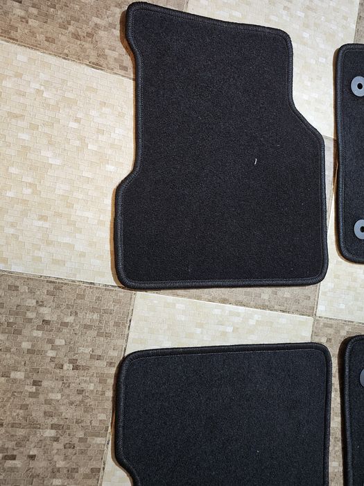 Covorase din mocheta dedicate Jeep Compass 2016-2025