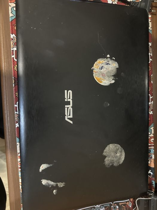 Продаю б/у Asus.