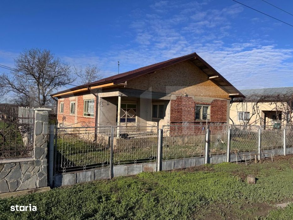 Casa spatioasa, 120 mp, acces direct DN1A