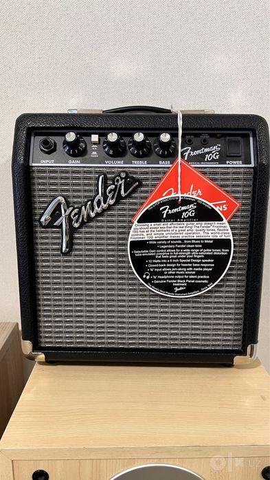 Комплект Электрогитара Squier и усилитель (комвик) Fender