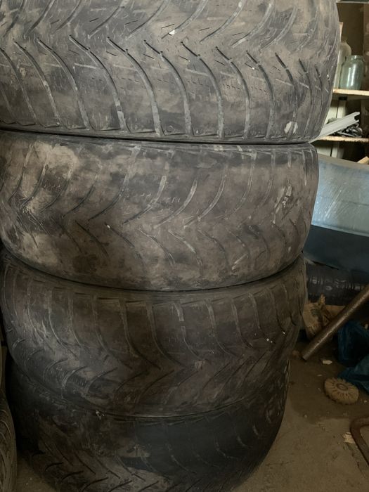 Продам шины для внедорожника