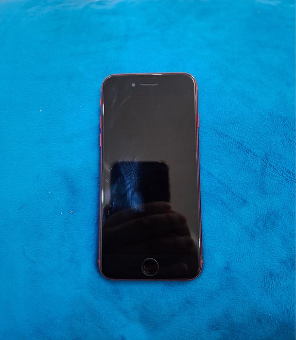 iPhone SE 64GB  АКБ: 100% iOS: 26.1