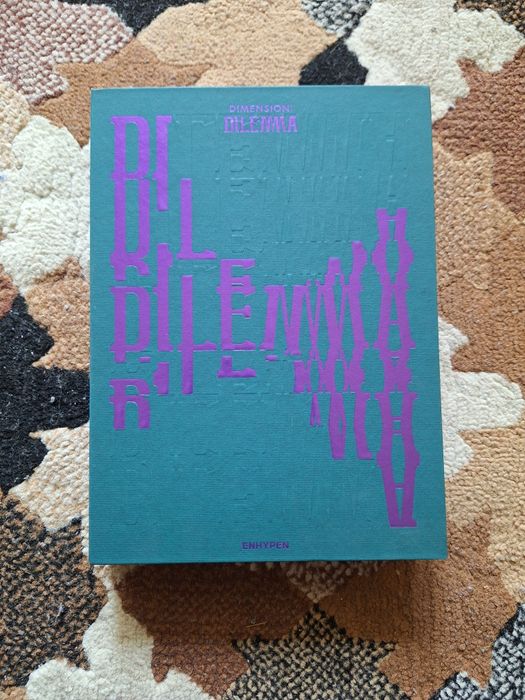 K-pop албуми (BTS, Enhypen, Tomorrow x Together)