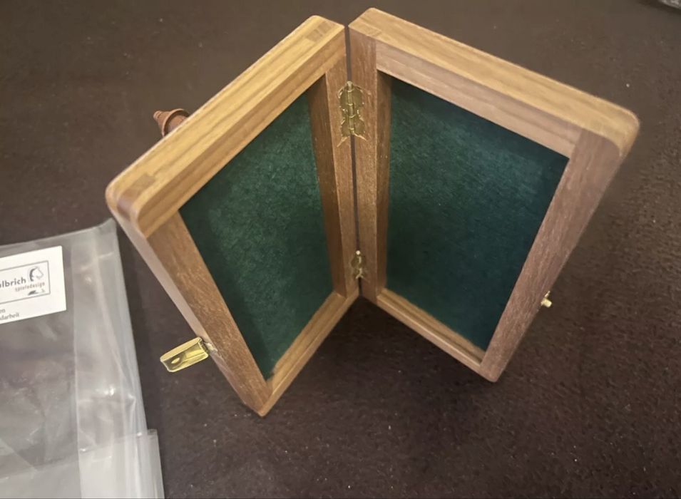 Șah magnet de călătorie din nuc/ arțar dimensiune câmp 19 mm, magnetic