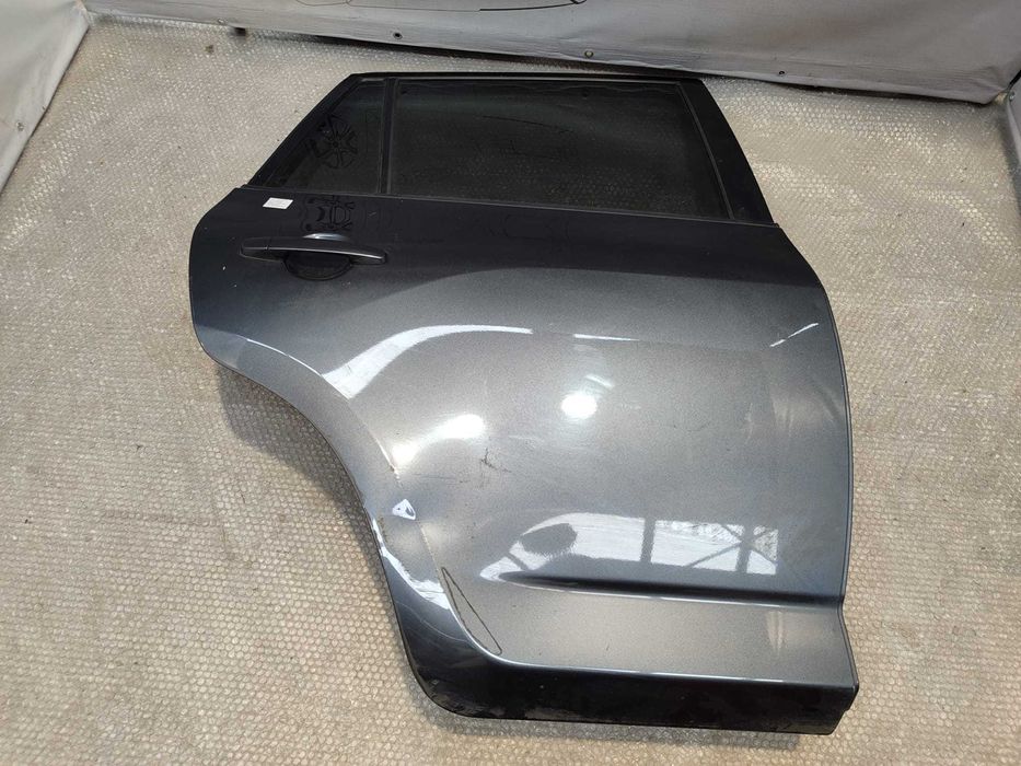 Ușă Spate Dreaptă Toyota RAV 4 XA30 SUV Gri Cod Culoare 1G3 2012 / [2006-2016] / 670030R110 (2D)