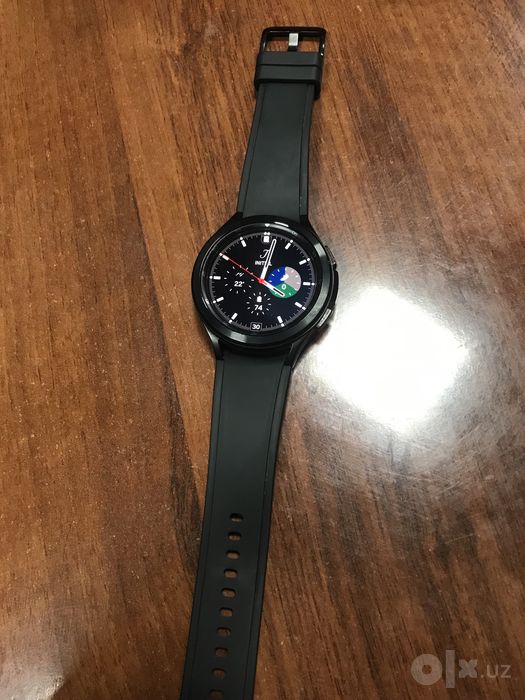 Samsung Galaxy WATCH4 CLASSIC (7JJD)