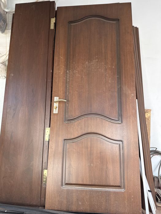 MDF эшиклар сотилади буйи 2 метр энига 80см, қалинлиги 5.5см