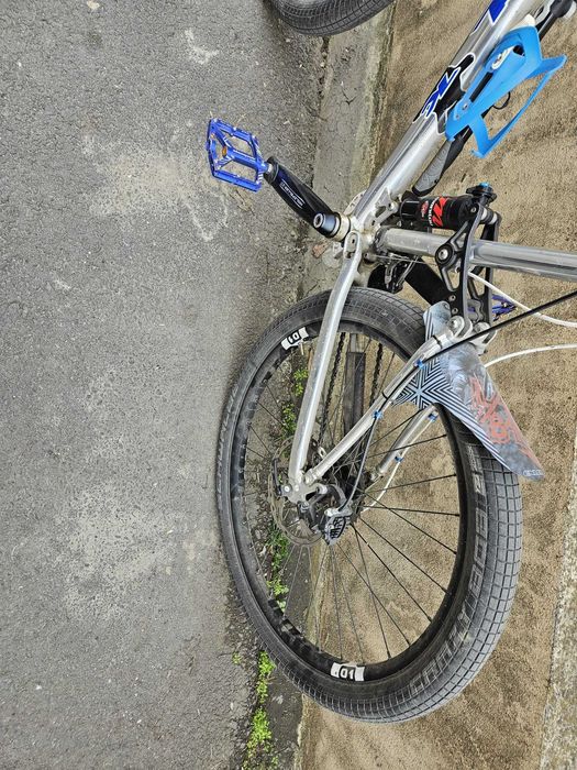 Vand MTB Kona Hei Hei 2007 full suspension — RockShox SID, Shimano Deore XT, Manitou McLeod
