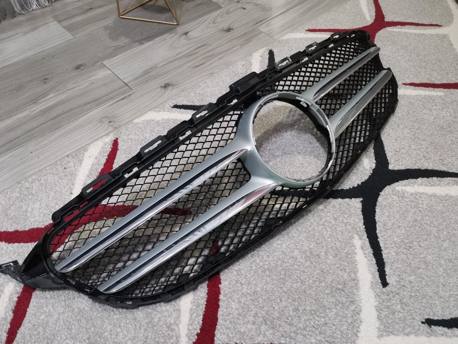 Grila in stare foarte buna