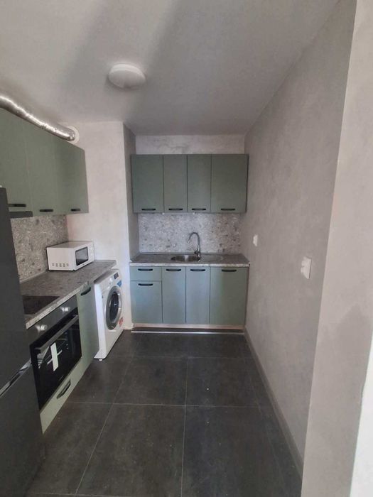 Тристаен имот в кв.Връбница 2