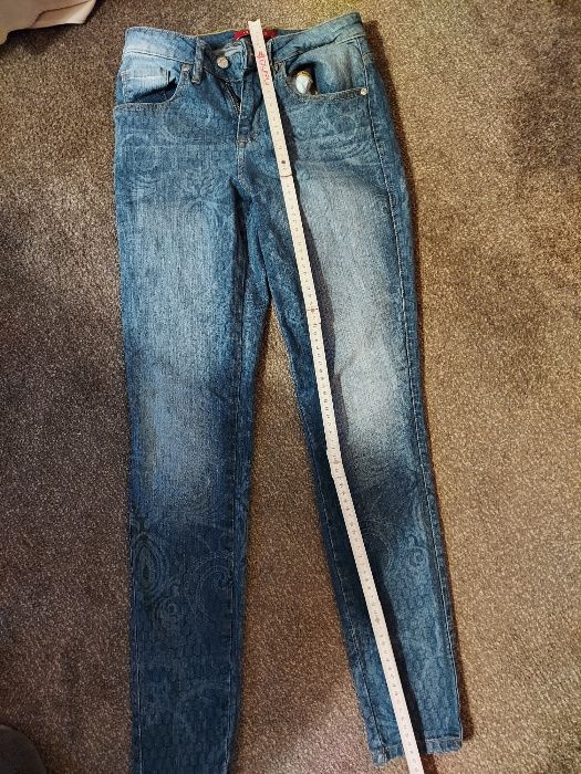 Jeans Guess fete, imprimeu