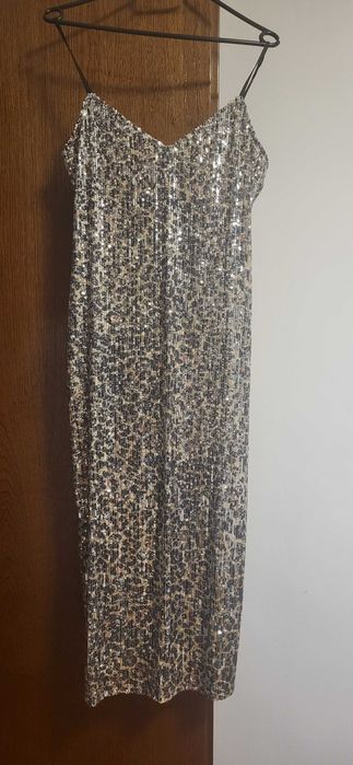 rochie noua Stradivarius. rochie de sărbătoare