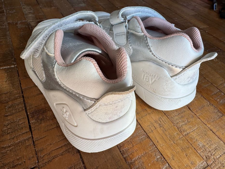 Детски маратонки Biomechanics, номер 22