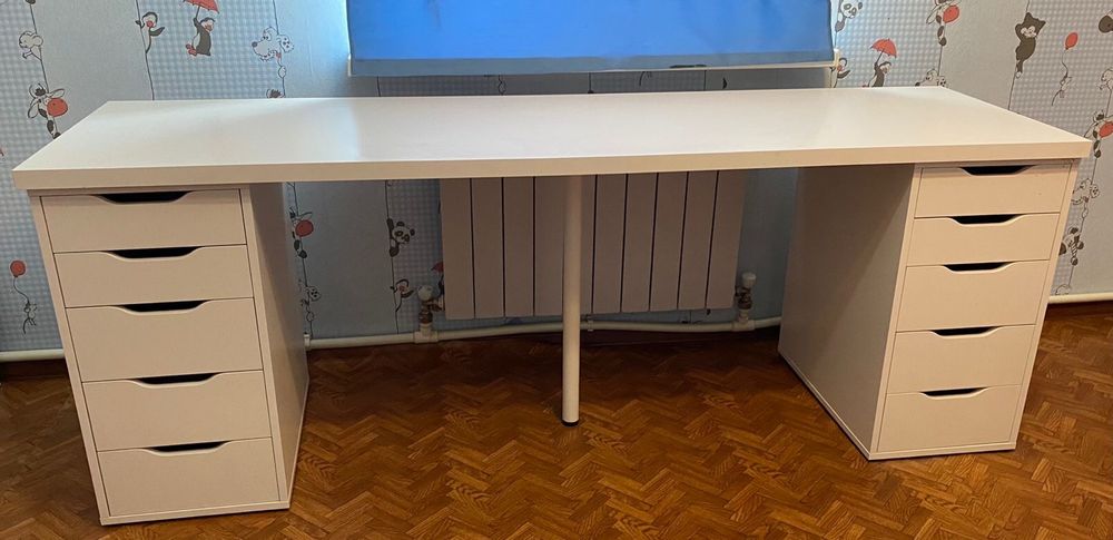 Стол Икеа для учебы
