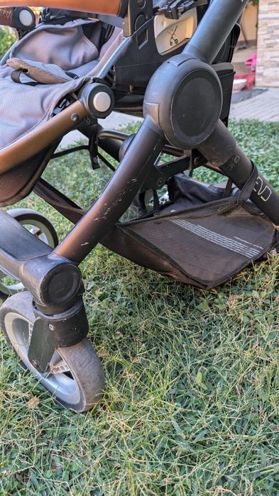 Бебешка количка Mutsy Evo Urban с два коша