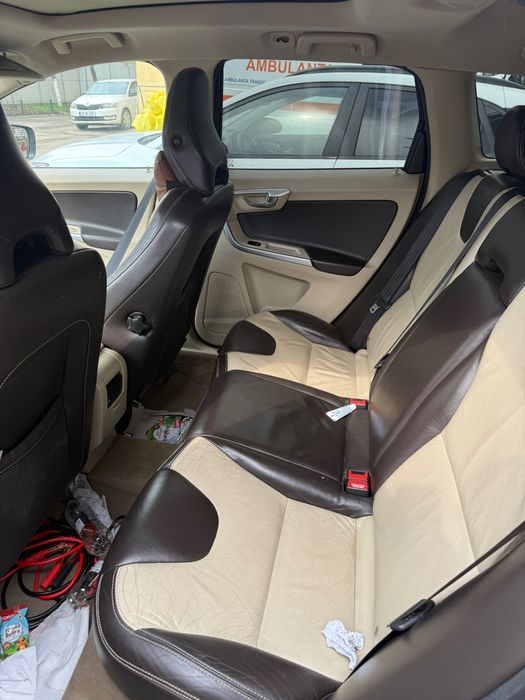 Se vinde Volvo XC60 4x4