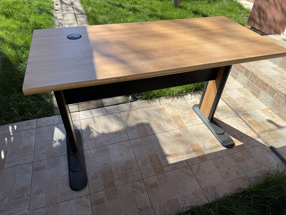 Vand birou cu rollbox